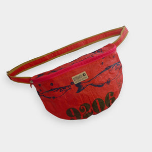 Recycelte Bum Bag in rot